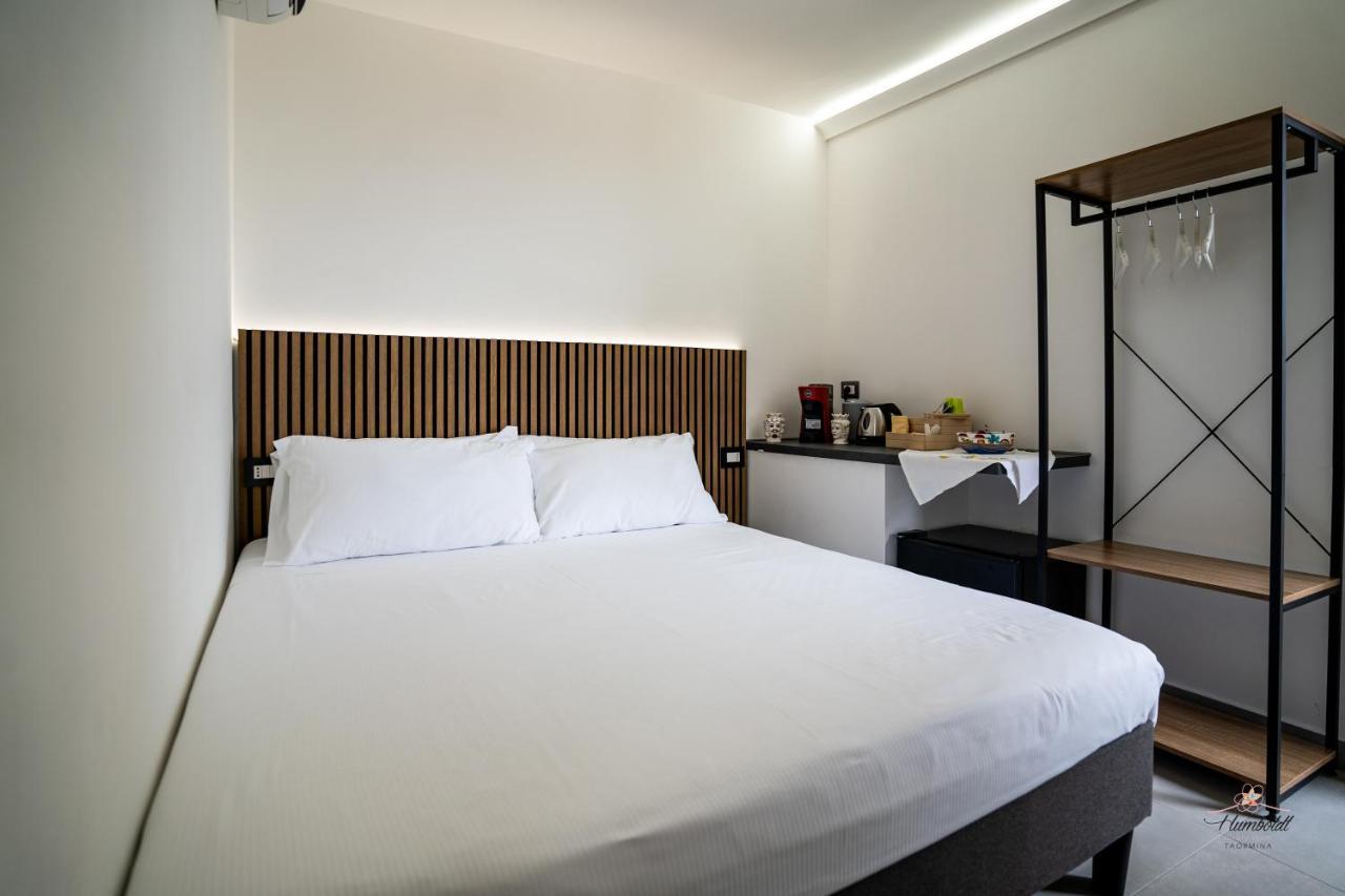Humboldt Luxury Rooms تاورمينا المظهر الخارجي الصورة