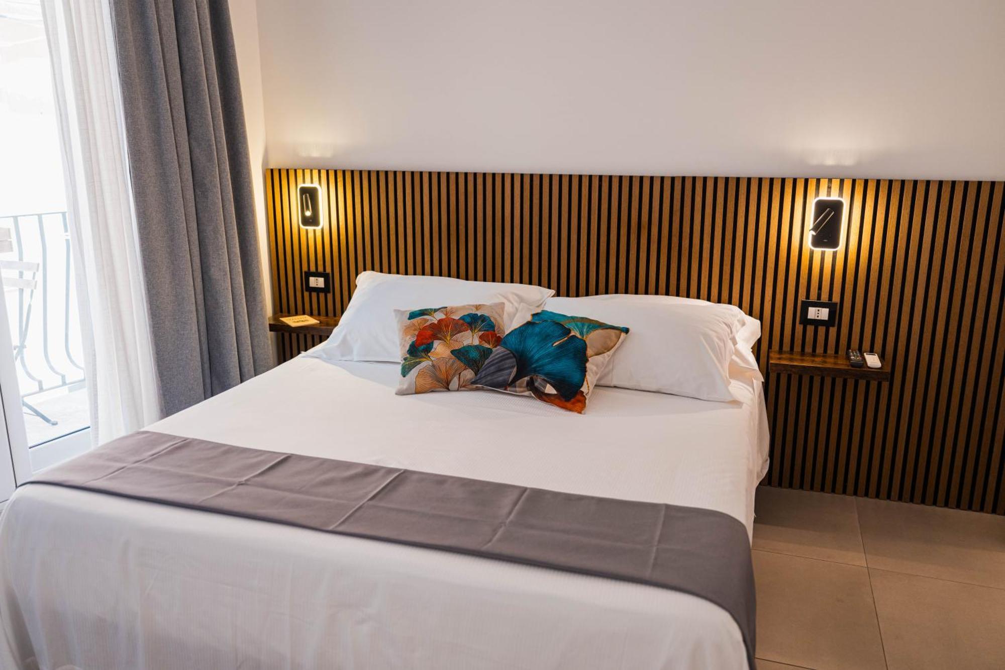 Humboldt Luxury Rooms تاورمينا المظهر الخارجي الصورة